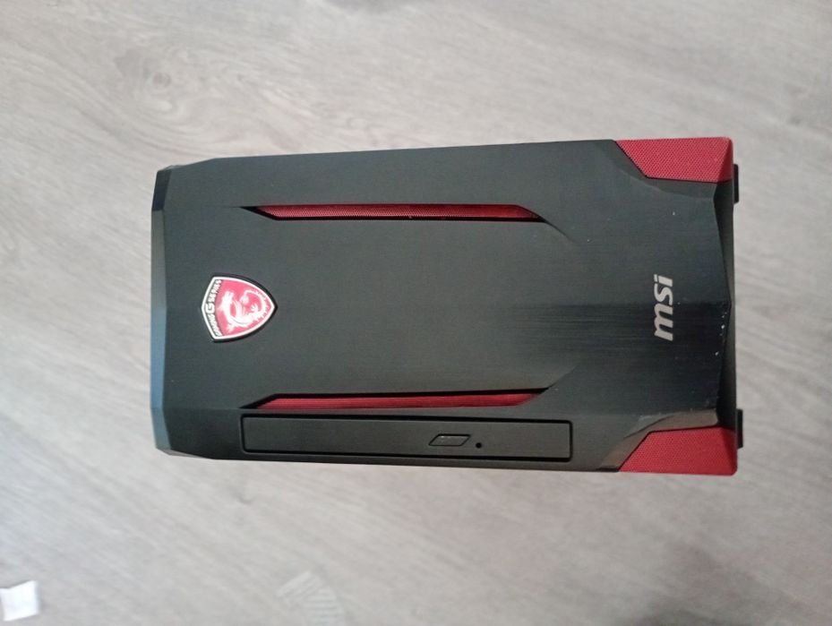 Mini Komputer MSI | Intel i5 | Karta 4GB | 8GB RAM | Windows 10