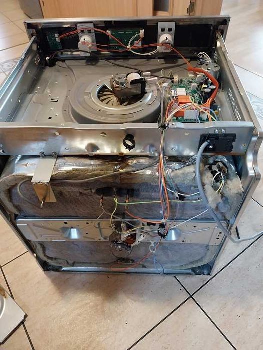 piekarnik Elecrtolux EOD6P71X na części