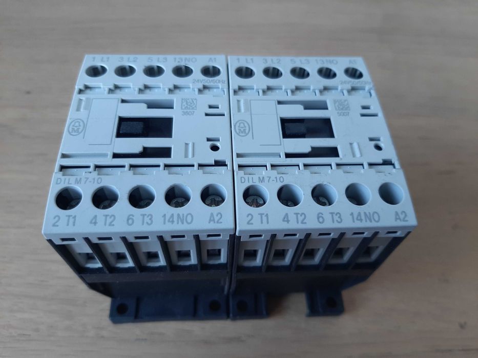 Stycznik mocy 3 biegunowy Moeller DILM7-10 DIL M7-10 2x