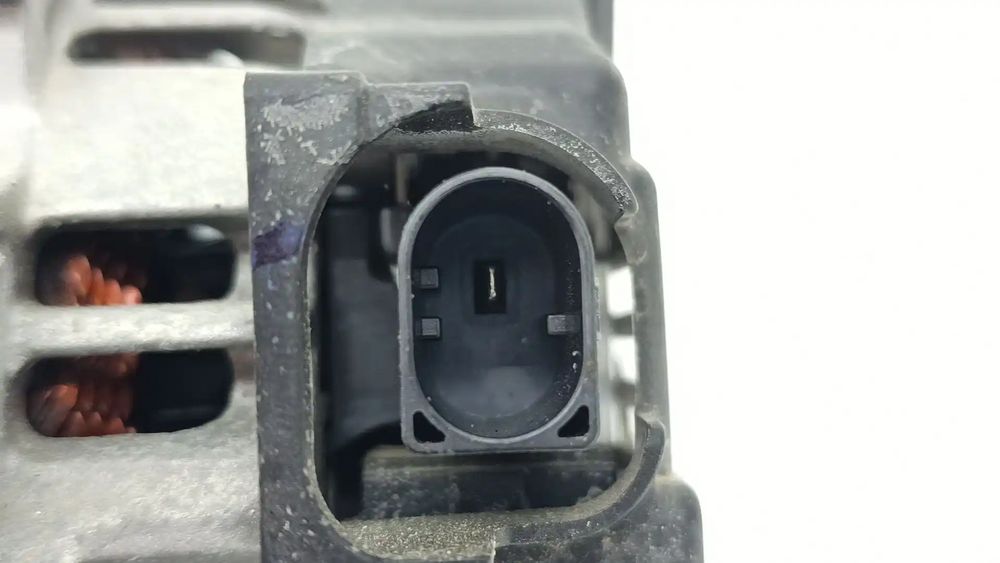 Alternador HYUNDAI I30 (PDE, PD, PDEN) 1.5 3730007400