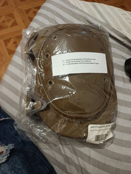 Продам наколінники