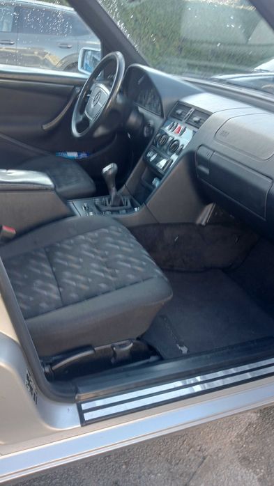 Carrinha Mercedes Benz 220 CDI Espirit