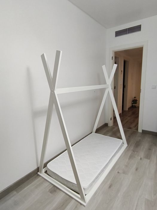 Cama Tipi + colchão - Baby