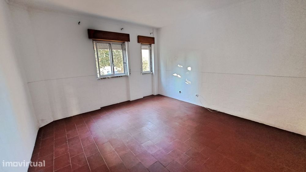 Apartamento T3 com 100m² no Carregado