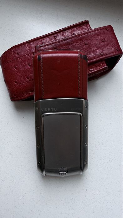 Vertu Ascent Red Leader / телефон і фірмовий чохол