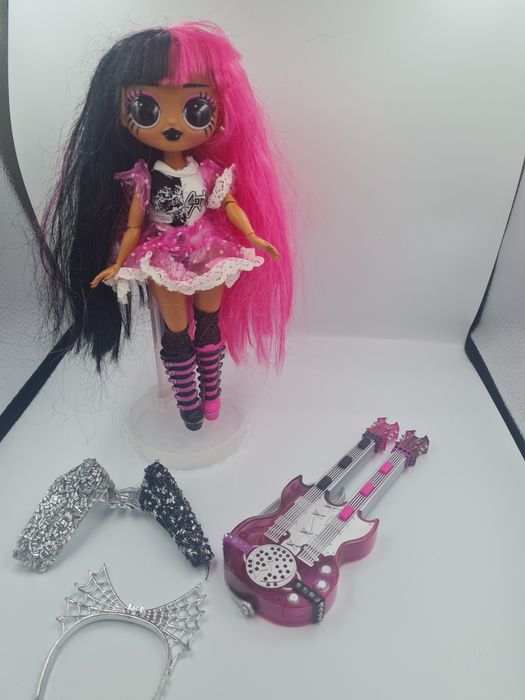 L,O,L, Surprise! OMG Remix Rock METAL CHICK Fashion Doll