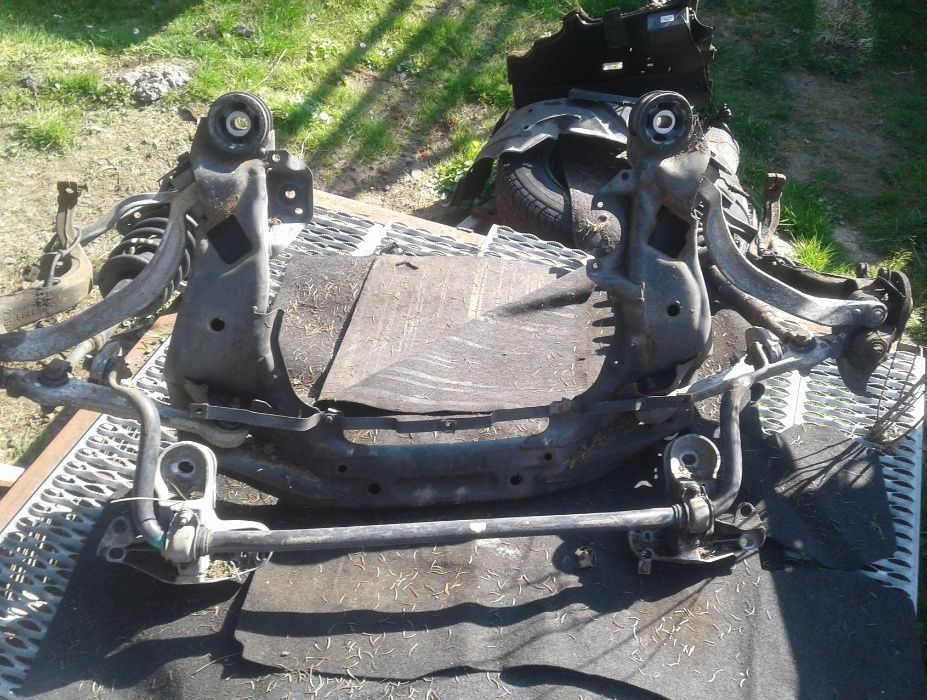 VW PASSAT B5 FL LIFT 2.0 ALT 2002r Całe Zawieszenie Przednie Przód Kpl