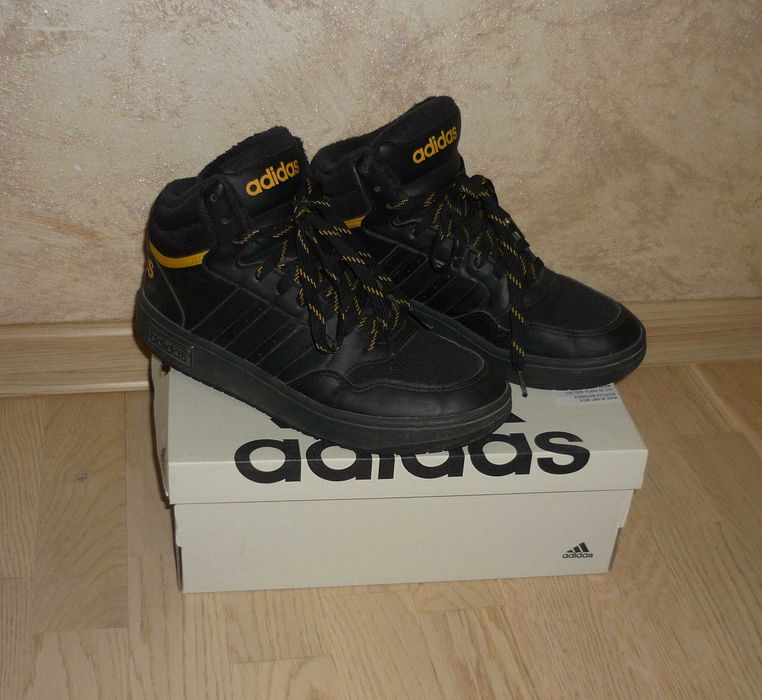 Czarne trzewiki ocieplane Adidas roz. 38 Jesień/zima