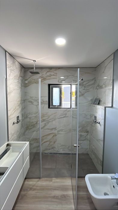 Especialista em Instalação e Reparação de Vidros