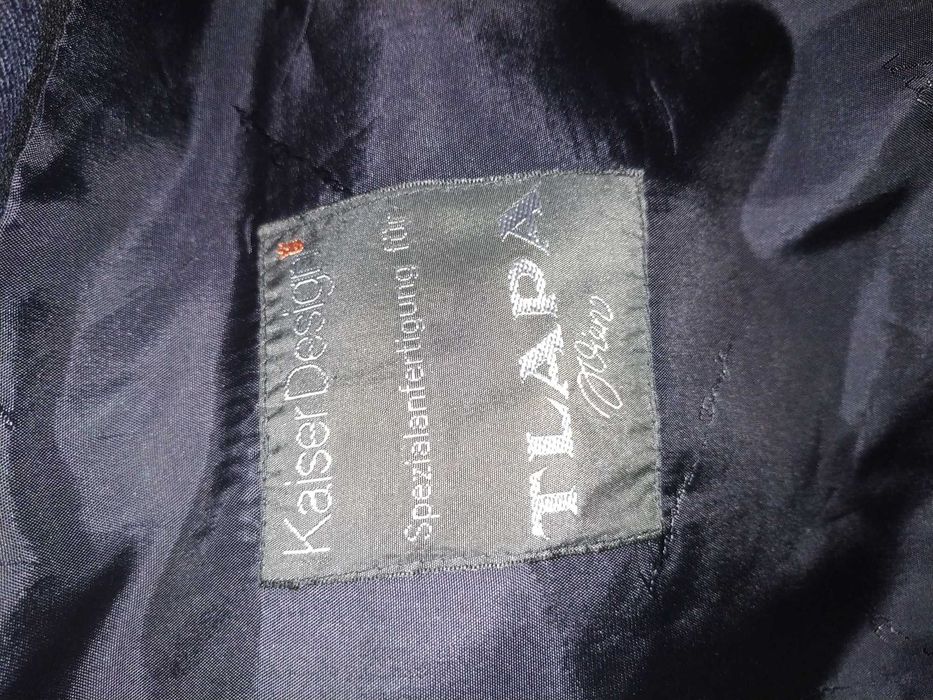 Картатий класичний та стильний чоловічий піджак у клітинку 100% вовна