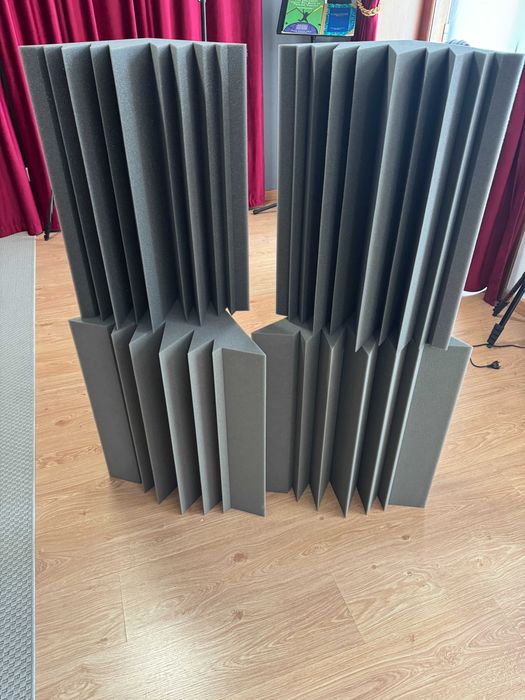 4 bass traps / painéis acústicos em ótimo estado – 60 x 45/50 cm