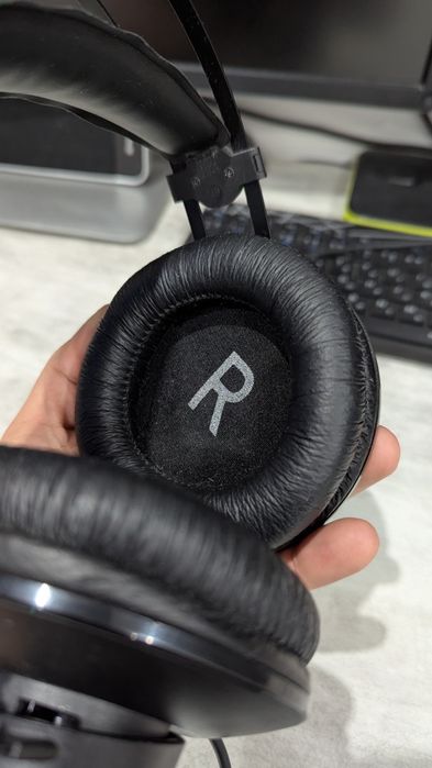 AKG K52 Навушники