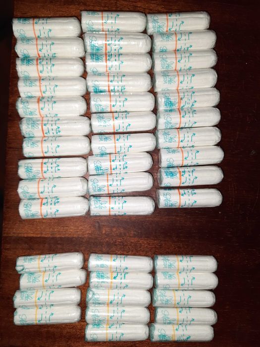 Тампони жіночі гігієнічні. В пакуваннях і поштучно. Менструальна чаша.