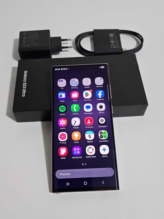Samsung S23 Ultra 512gb.  Excelente