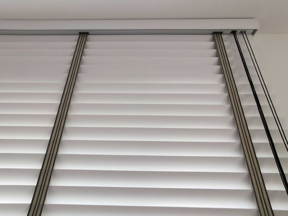 Dwie duże żaluzje bambusowe białe ANWIS 215 x 270 cm & 185 x 270 cm.