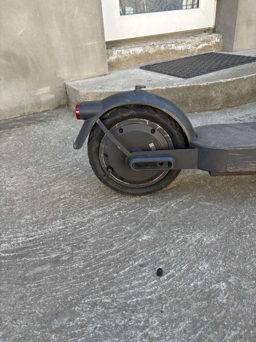 Електросамокат Xiaomi Mi Electric Scooter 4 Pro 2nd Gen