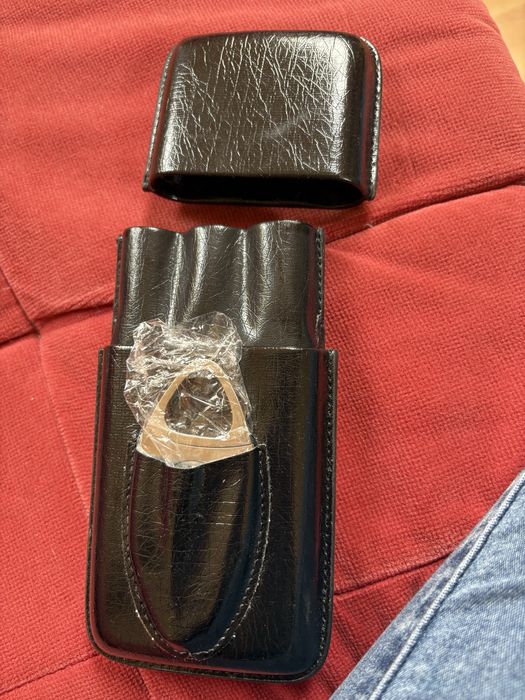 Etui skórzane i przecinarka do cygar