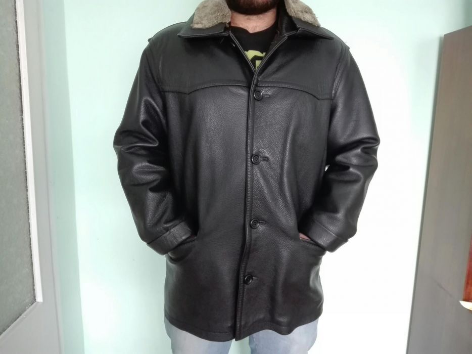 KURTKA solidna, z grubej skóry .