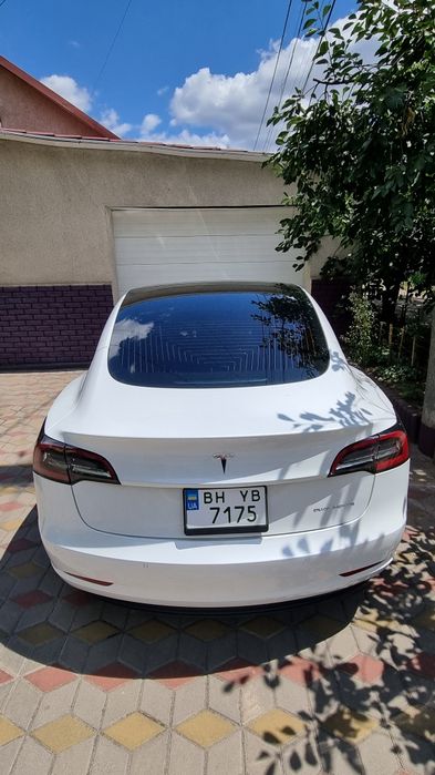 Tesla model 3 Long Range 75