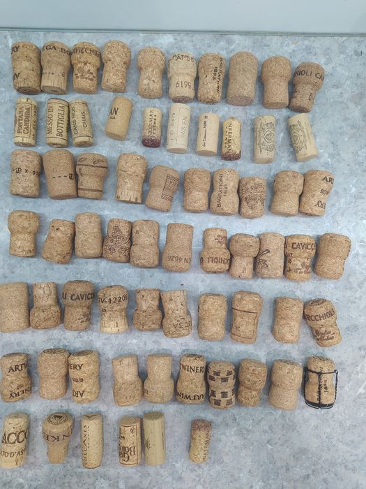 Пробки от вина и шампанского б/в