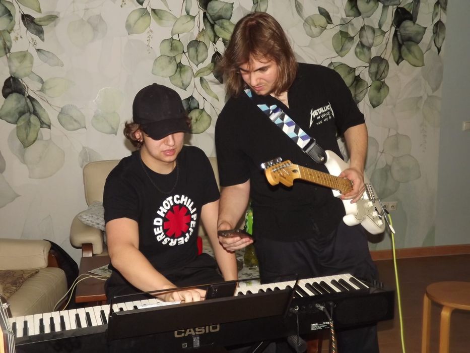 Profesjonalne Lekcje Gry na Gitarze Nysa -30% 1 lekcja Blues, rock, metal od początkujących po bardziej zaawansowanych dla dzieci i dla dorosłych