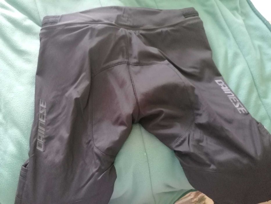 Fato impermeável com proteção lombar nunca usado DAINESE