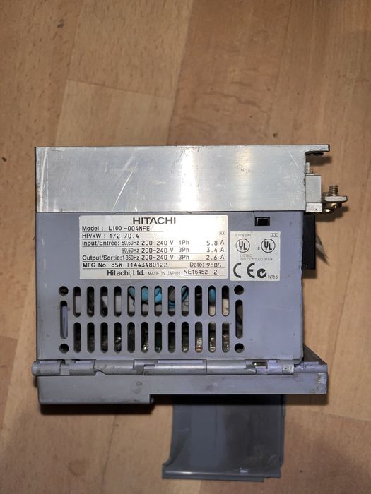 Falownik Hitachi L100-004NFE