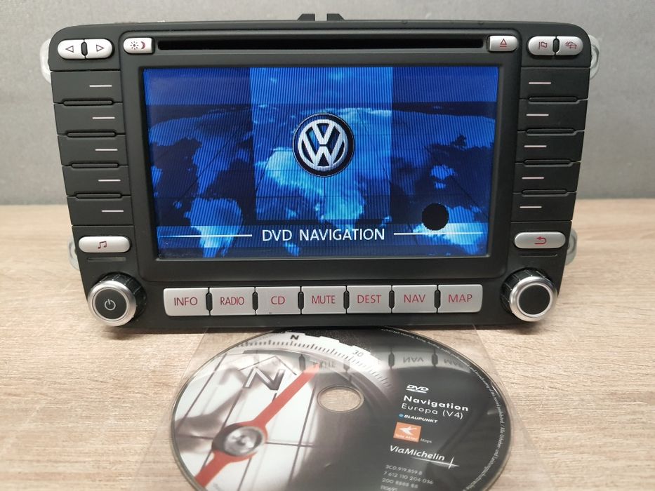 Radio samochodowe Volkswagen VW DVD Navigation 2din / Touran Passat b6 Golf 5 Caddy Passat b6 Golf plus Czarne zadbane