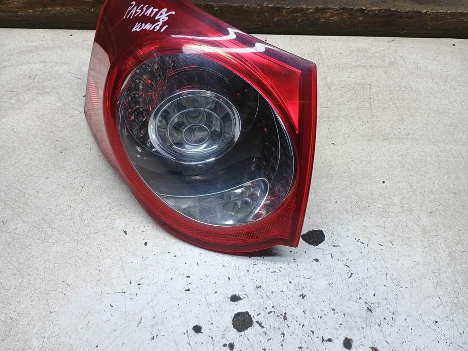 Lampa Lewy Tył Lewa Tylna VW Passat B6 KOMBI