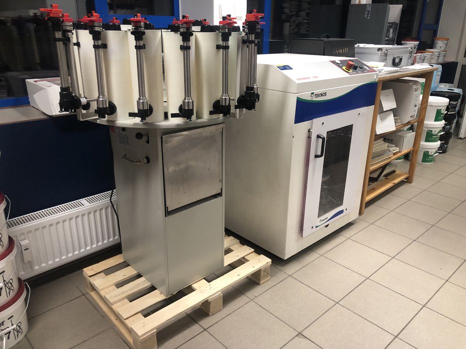 Dozownik mieszalnik wstrząsarka do farb Flugger Teknos