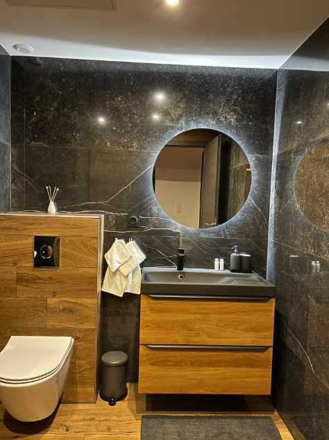SAUNA & JACUZZI w Prywatnym Apartamencie w Centrum Miasta, parking
