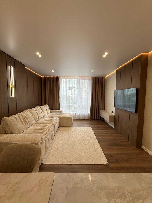 Продаж 2кім+кухня студія В ЖК: Manhattan 75м2