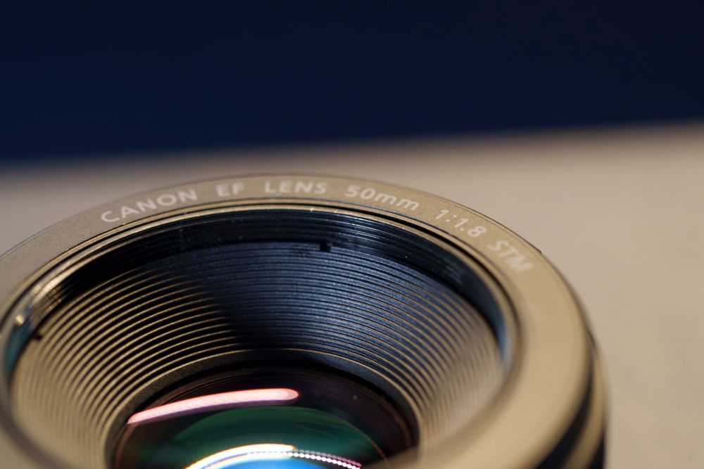 Canon 50mm f/1.8 STM – Como Nova
