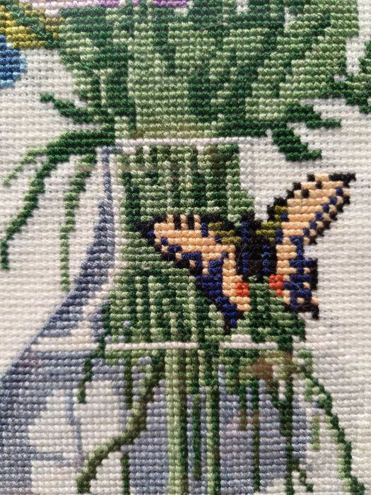 Вишита картина ручної роботи "Букет"