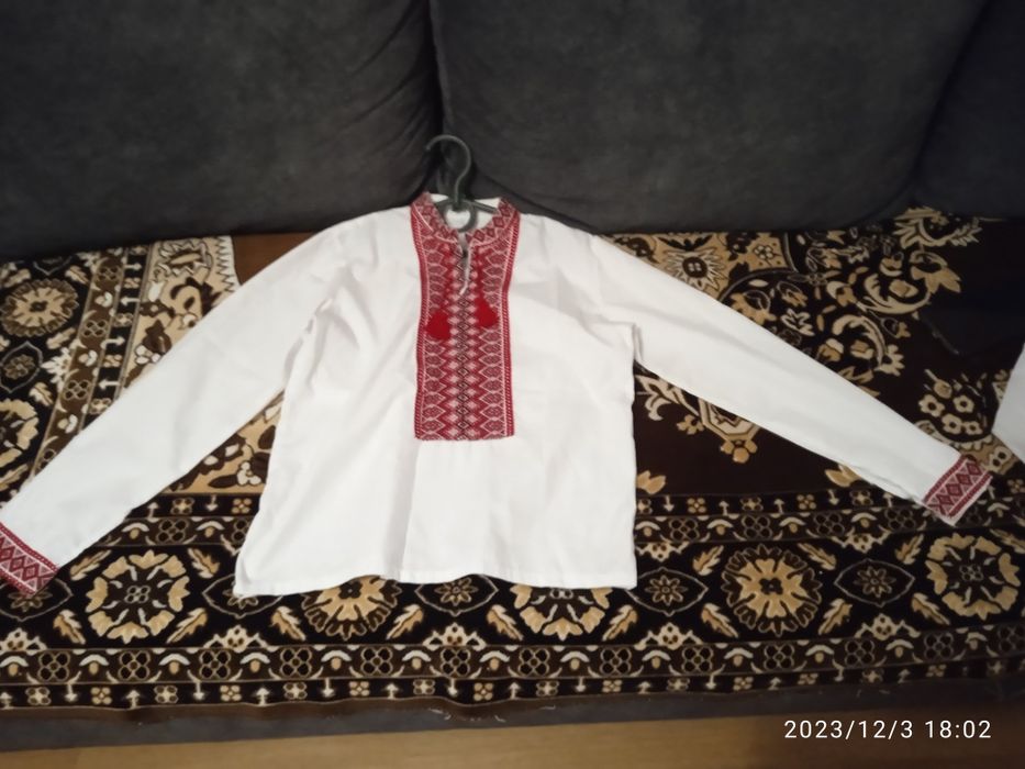 Продаю вишиту сорочку