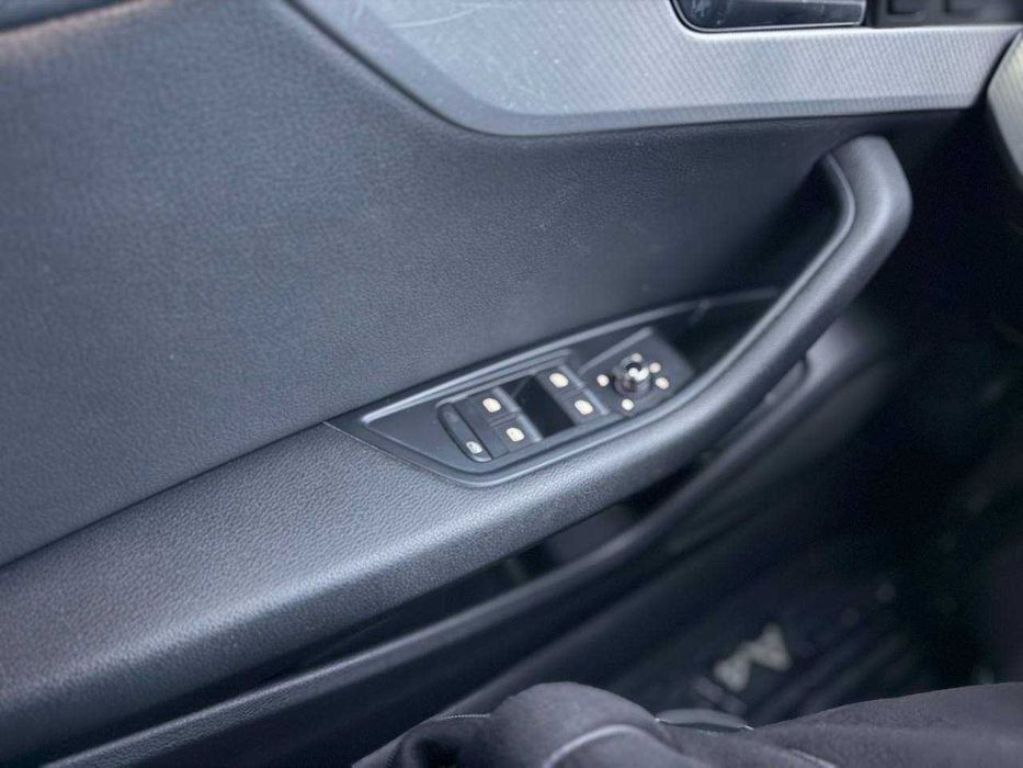 Audi a4 allroad 2018 рік