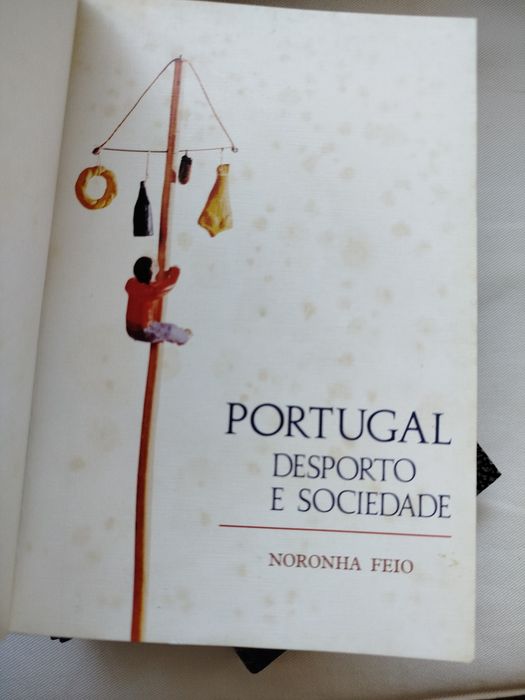 Vendo  livros edição Terra-Livre, magníficos  encadernados
