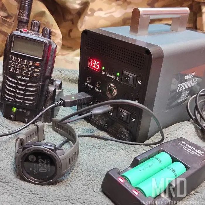 Инвертор аккумуляторный/зарядная станция 12,8V/24Ah/400W