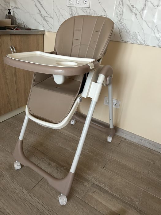 Стільчик для годування в ідеальному стані
