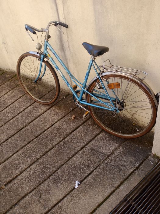 Bicicleta de senhora