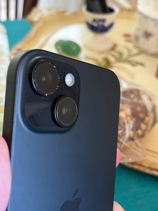 Продам Iphone 15
