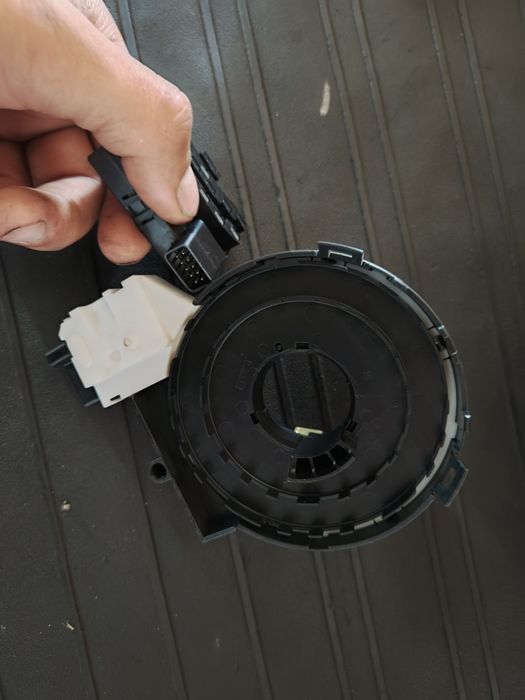 Taśma kierownicy pająk volkswagen golf 5 Touran