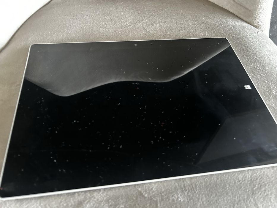 Microsoft Surface 3 Model: 1645 128GB Srebrny 4GB Ram win10 uszk dotyk