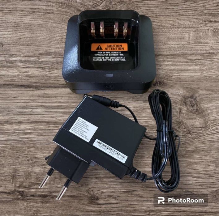 Зарядний Пристрій ( Мережевий ) до Радіостанції Motorola