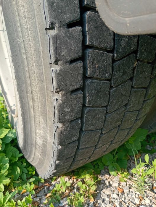 Samochód ciężarowy asenizacyjny
