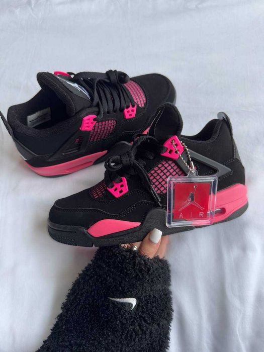 Женские кроссовки Nike Jordan 4 "Retro Neon Pink" Размеры 36-41
