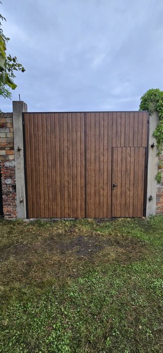 Bramy garażowe drzwi garażowe stalowe wrota wierzeje do stodoły obory