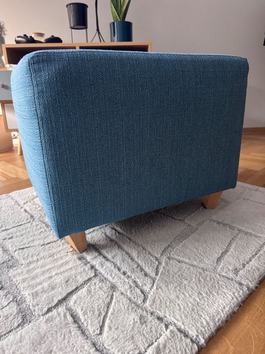 Turkusowa Pufa / podnóżek