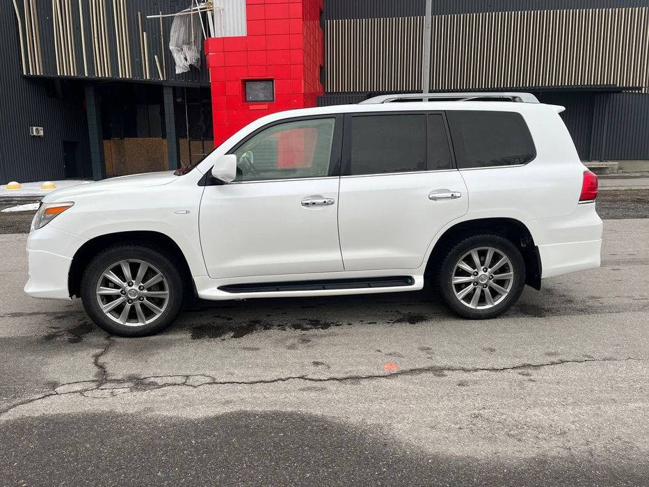 Срочно! Lexus LX-570 Официальный