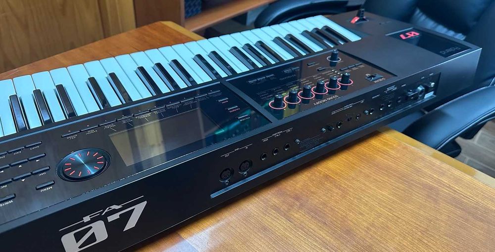 VENDO ROLAND FA-07